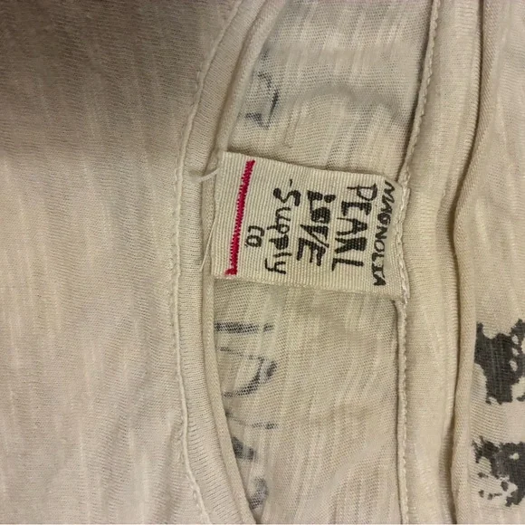 Magnolia Pearl Cream RARE Graphic Tee - Picture 8 of 9